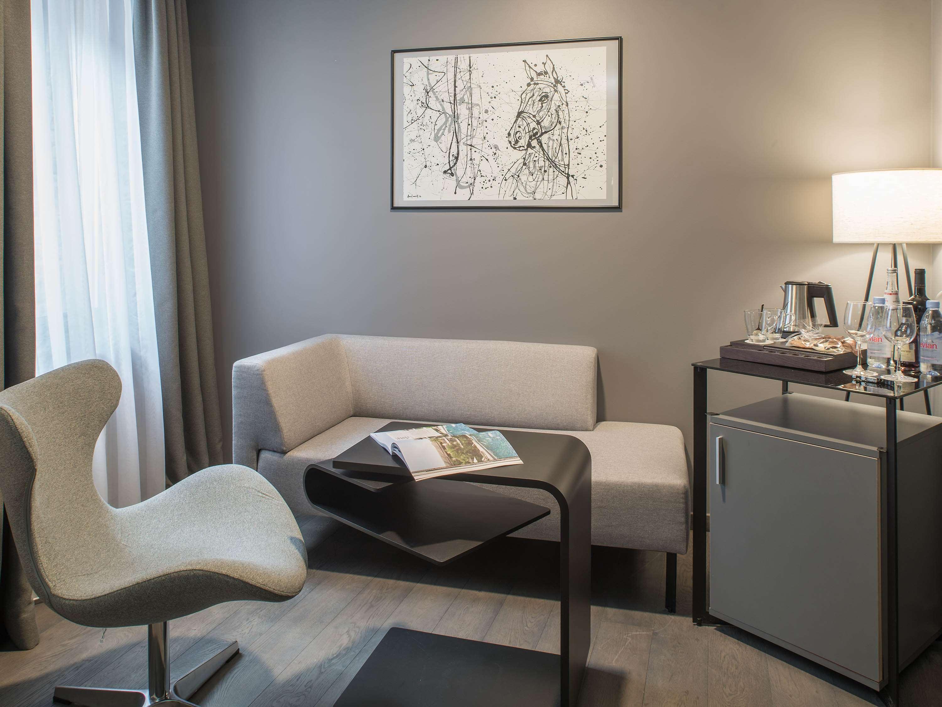 Hotel Pullman Riga Old Town Exterior foto A suite at the Mandarin Oriental, Munich