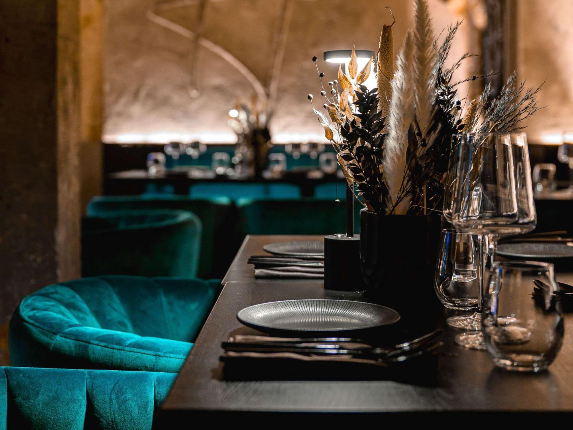Hotel Pullman Riga Old Town Exterior foto Restaurant interior