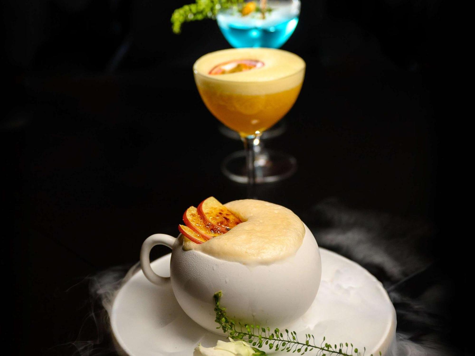 Hotel Pullman Riga Old Town Exterior foto A cocktail prepared with liquid nitrogen